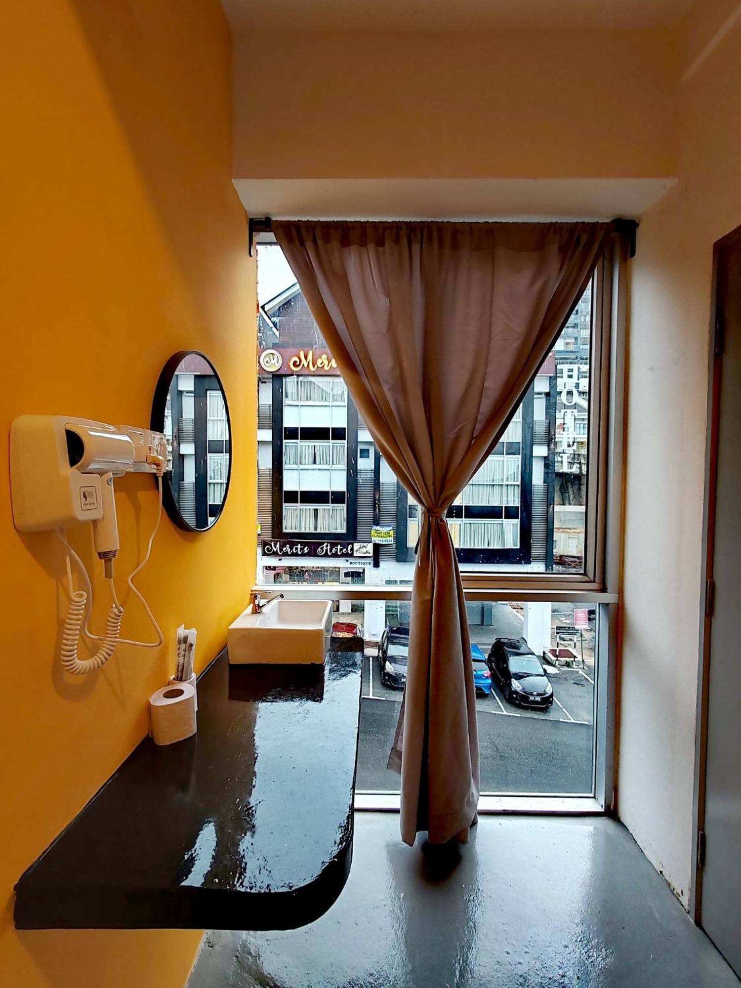 The Cocoon Capsule Hotel Cameron Highlands Eksteriør billede